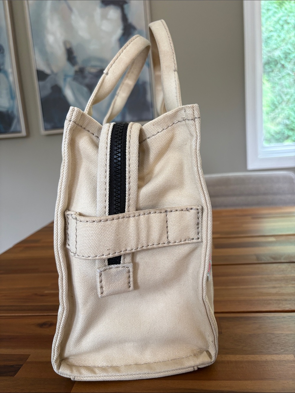 Authentic Marc Jacobs Medium Tote - Picture 5 of 9